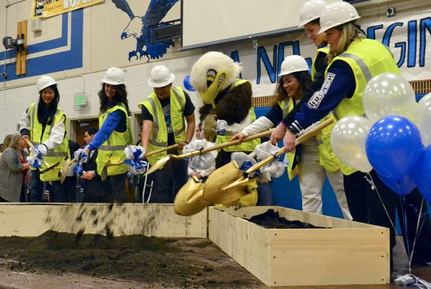 Federal Way High School held a groundbreaking ceremony on Friday in the school's gymnasium.