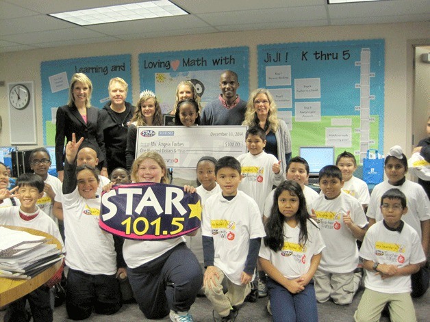 Local radio station STAR 101.5 surprised Mark Twain Elementary teacher Angela Forbes and honored her with a Teacher of the Week award. Forbes was nominated by her student Chelsea Gichohi.