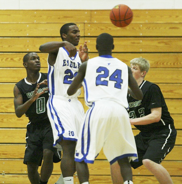 The 6-foot-7 Deonte Anderson (middle) is playing this season for at Thomas Jefferson after starring for Federal Way during his freshman and sophomore seasons. Anderson had 20 points in TJ' season-opening win over Franklin Pierce.