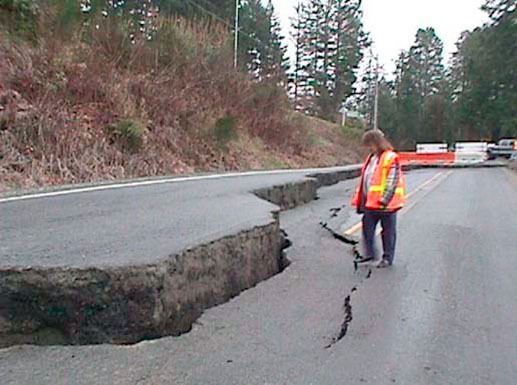 The city will host a free earthquake preparedness event at City Hall on April 30.