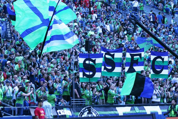 Tens of thousands of fans packed Qwest Field Wednesday night to watch the Seattle Sounders FC take on Manchester United in a friendly. Man Utd won the game