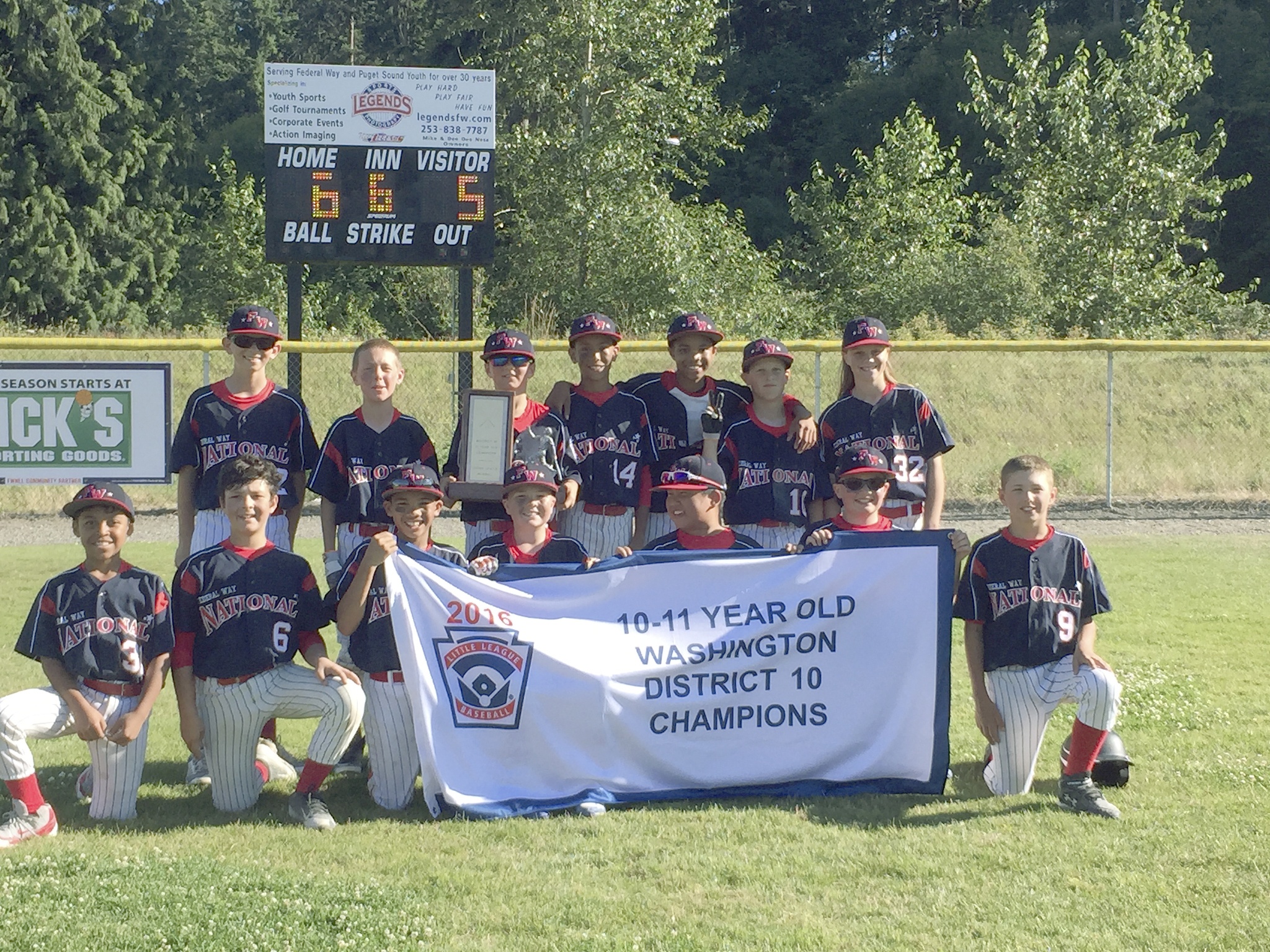 Federal Way National's 10/11 year-old District Championship team. Contributed photo