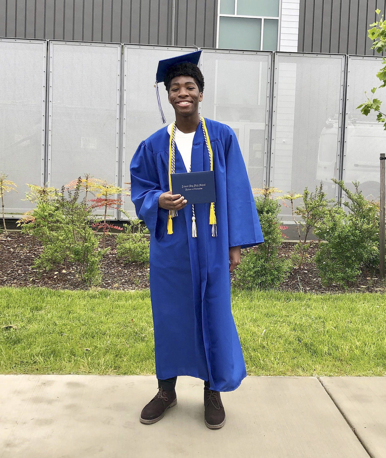 Federal Way High School honors 2020 graduates Federal Way Mirror