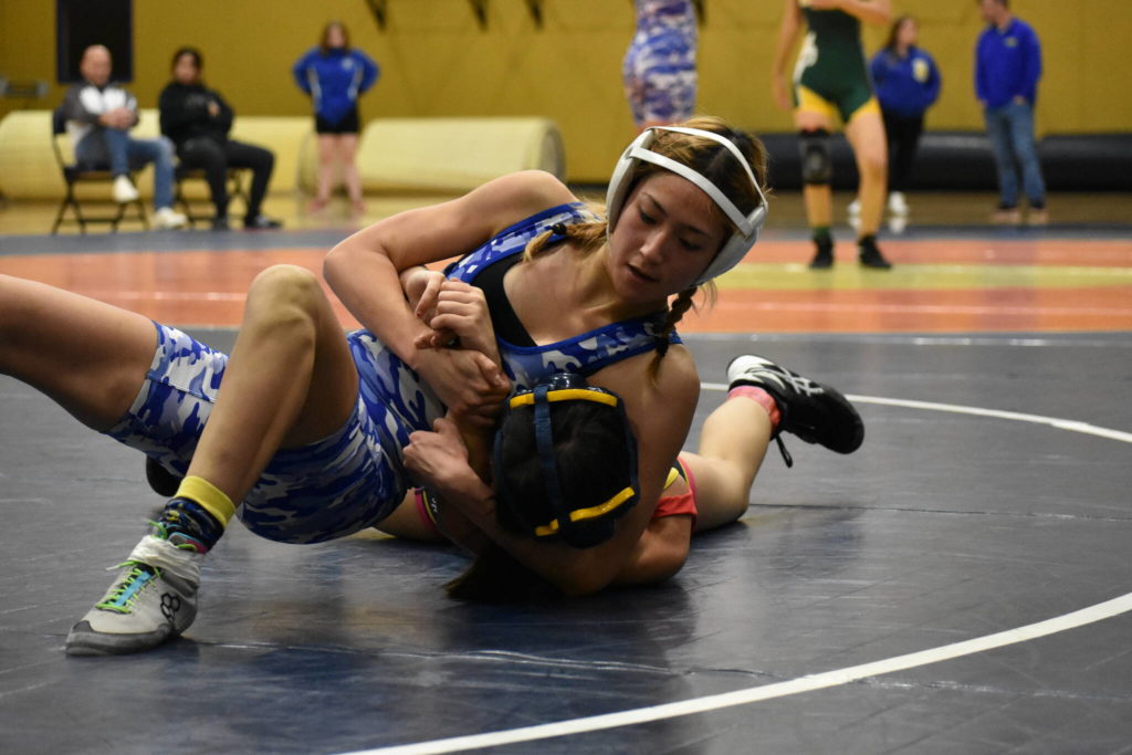 Decatur, Federal Way top girls wrestling meet | Federal Way Mirror