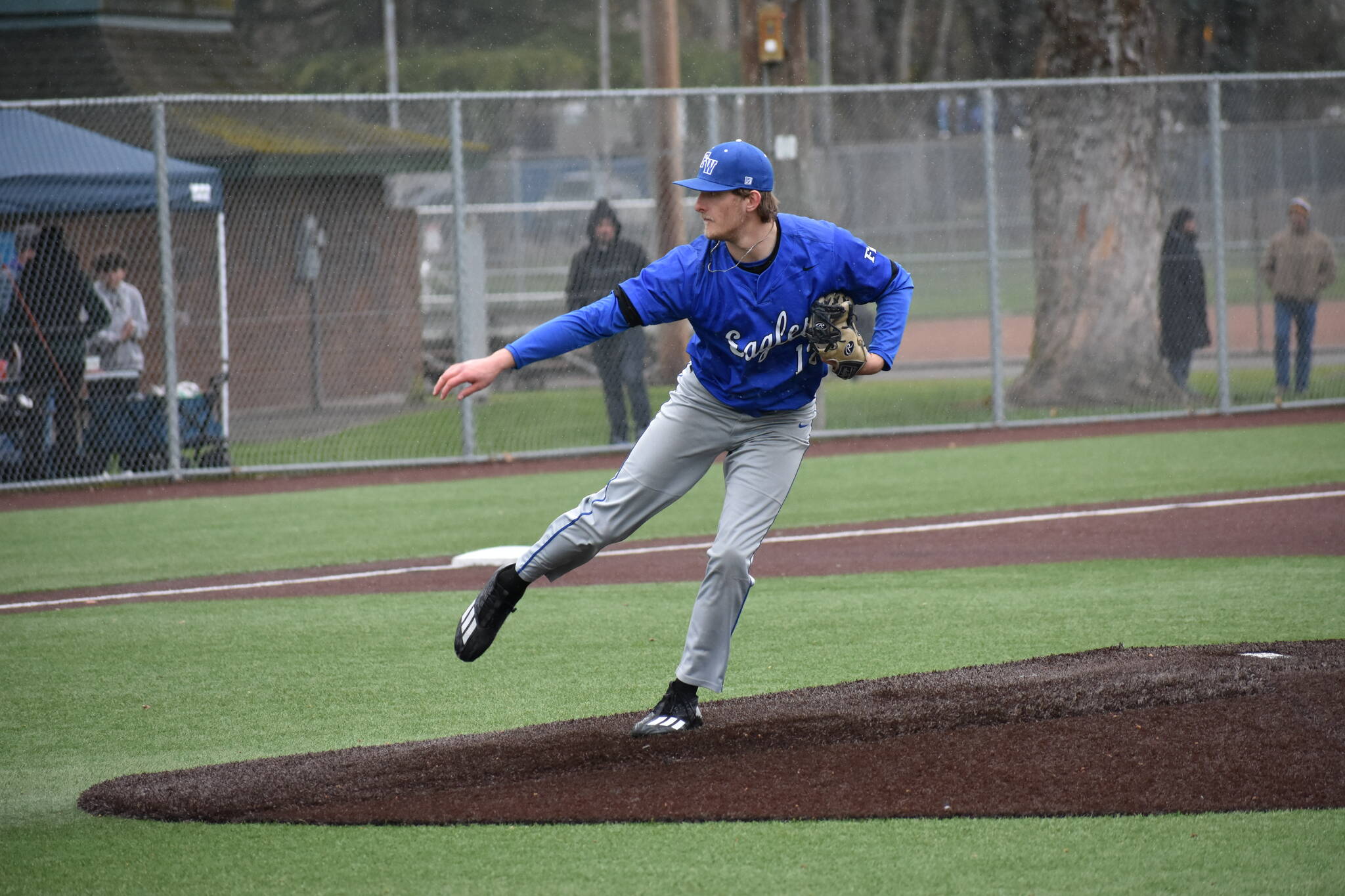 Austin Crawford only allowed two hits in a dominate performance over Kentridge. Ben Ray / The Mirror