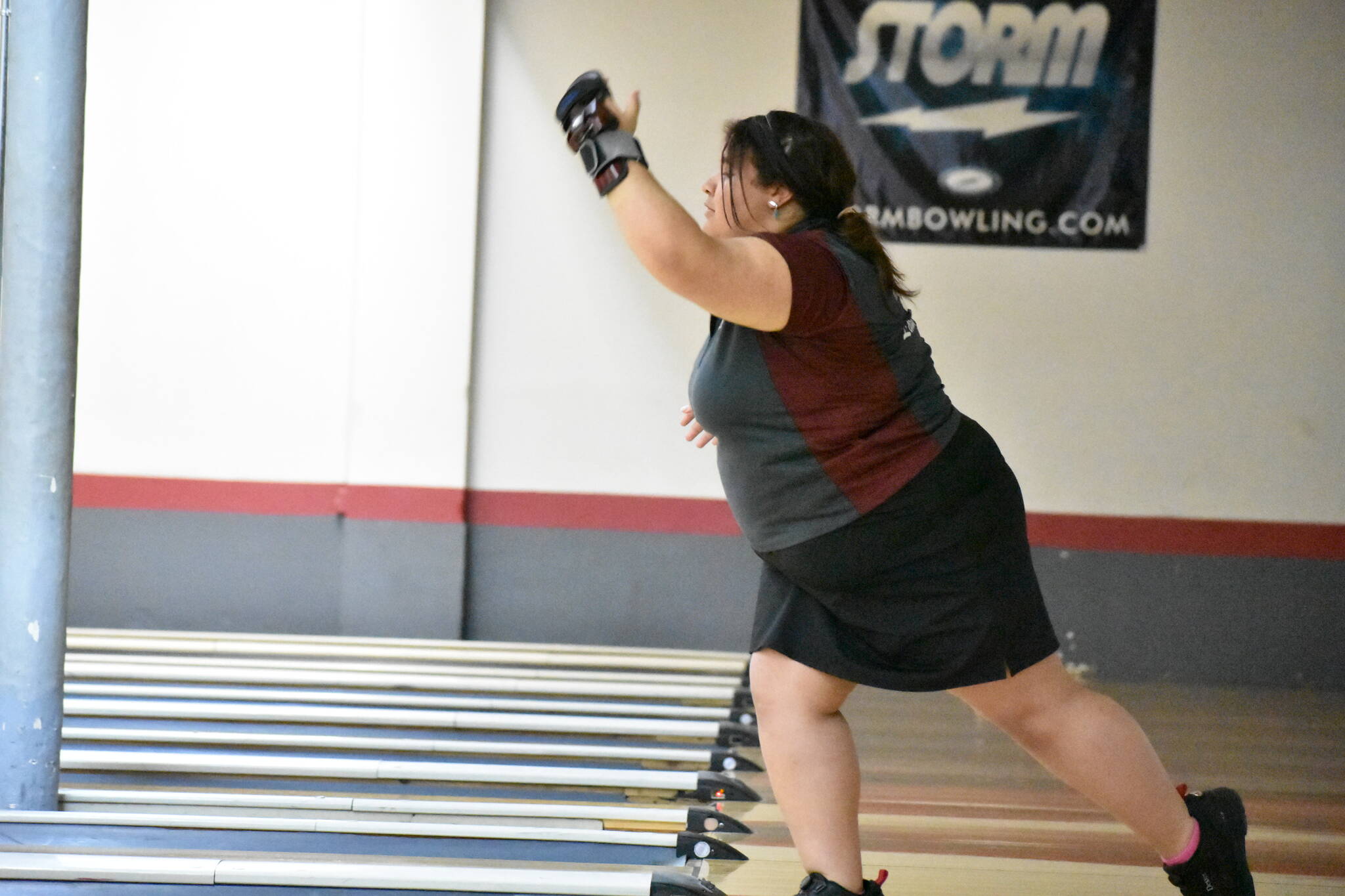 Samiya Gildon hold the finish as she bowls at Secoma Lanes. Ben Ray / The Mirror