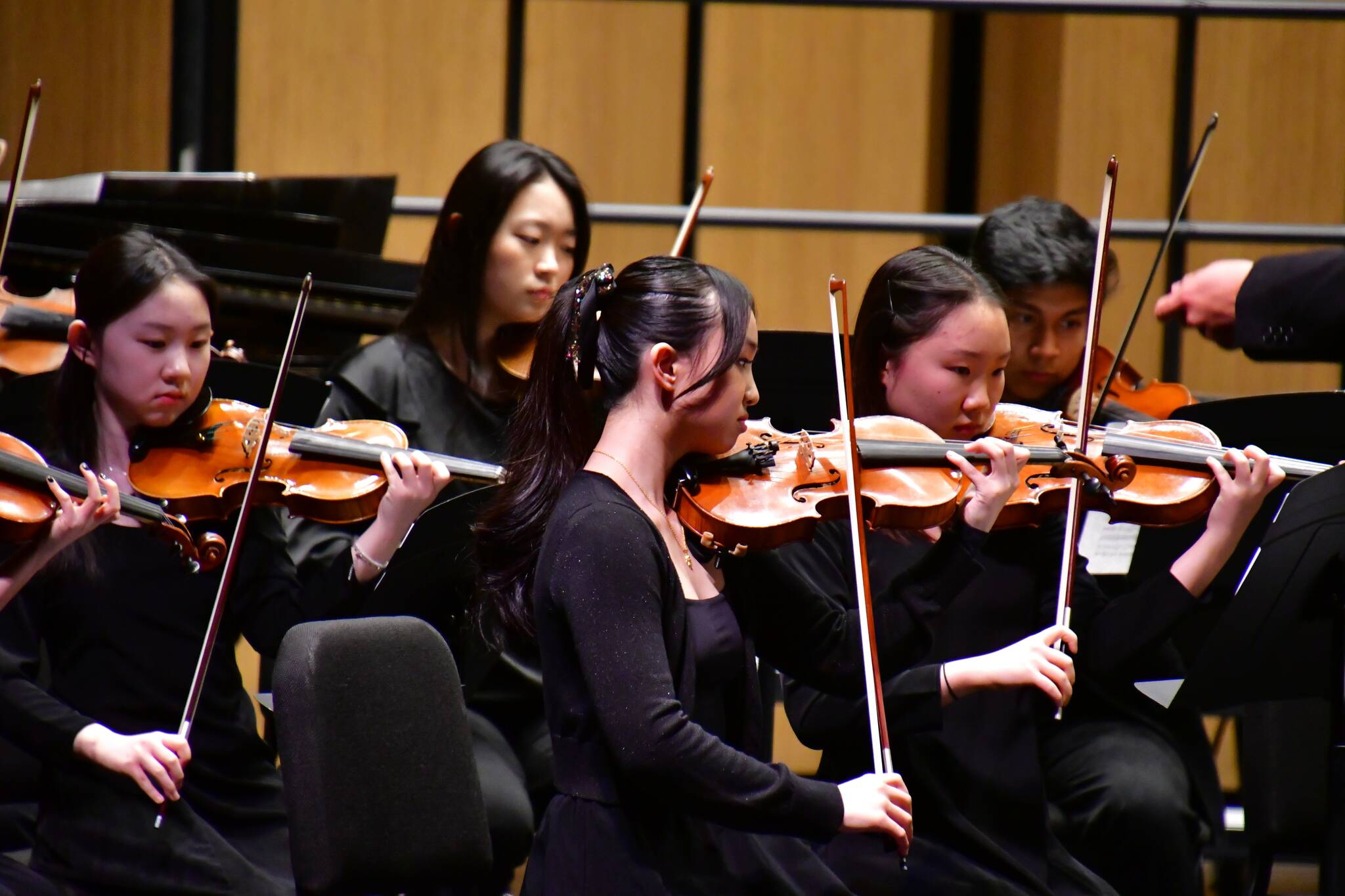 The Federal Way Youth Symphony held a fundraiser for scholarships June 1 at the Performing Arts and Event Center. Photos by Bruce Honda