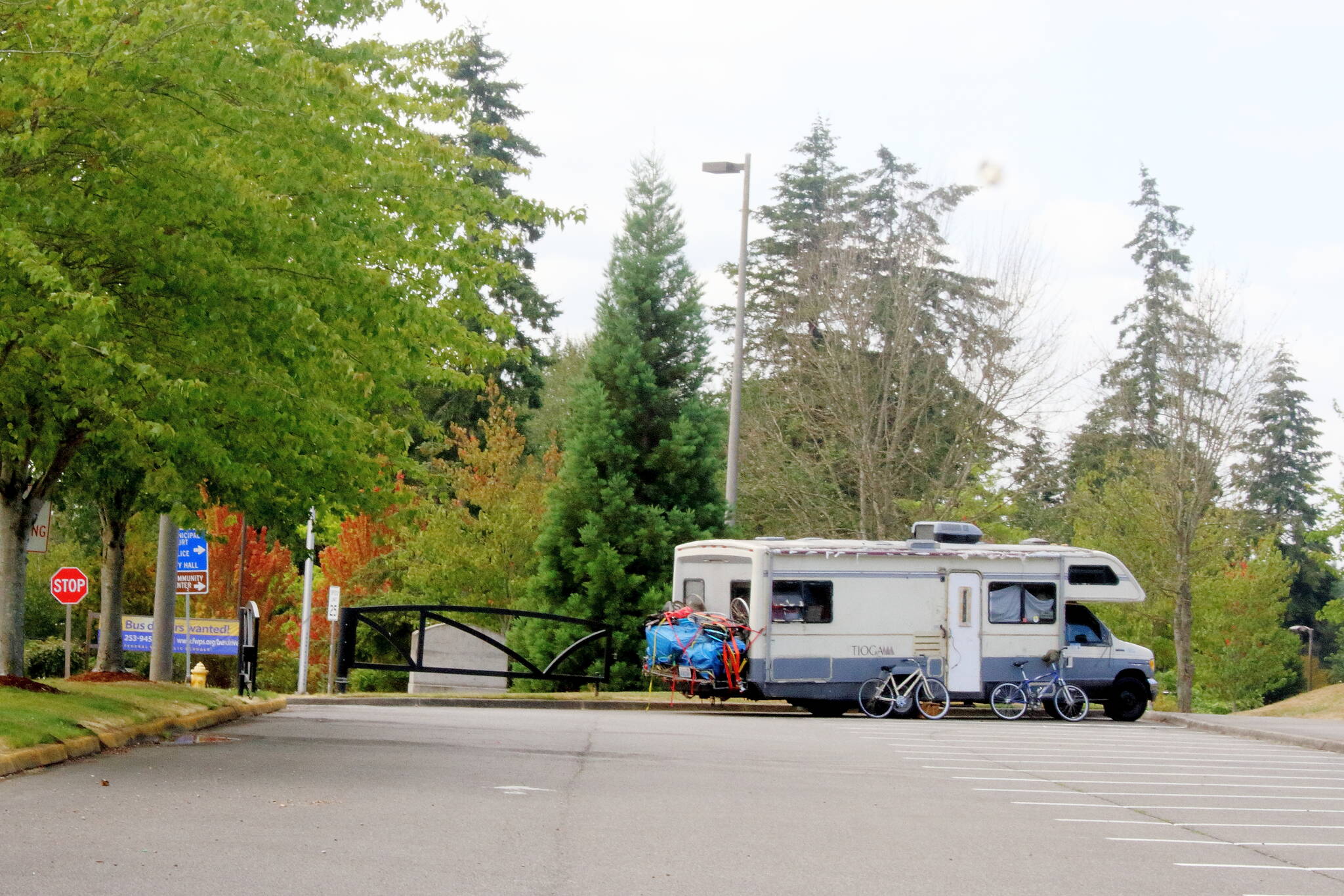 A recreational vehicle in the parking lot of a public park in Federal Way. Photo by Keelin Everly-Lang / the Mirror