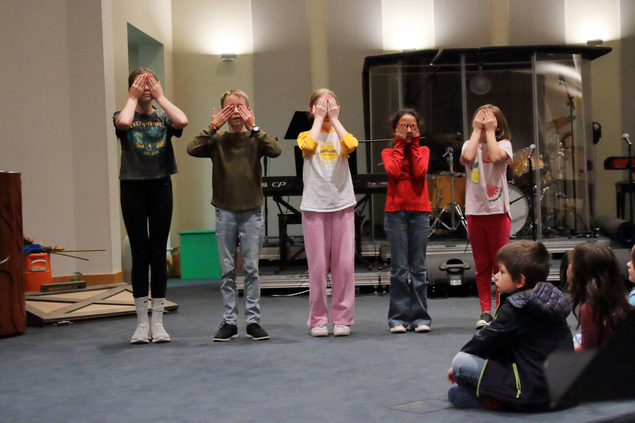 Young actors rehearse for the upcoming production of “The Wizard of Oz” by St. Luke’s Theatre in Federal Way. Photo by Keelin Everly-Lang / the Mirror