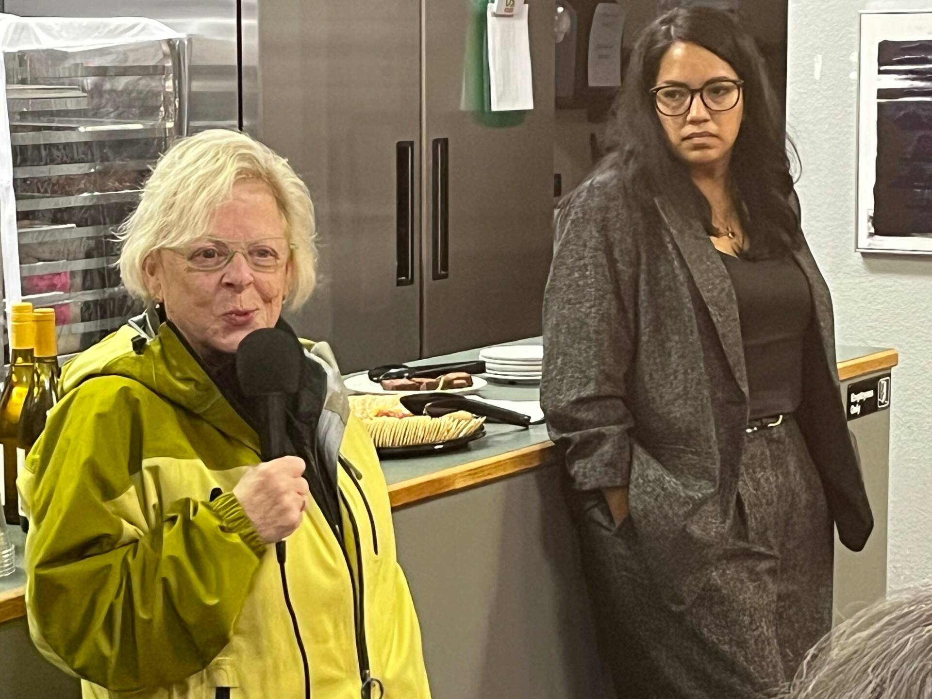 District 30 State Sen. Claire Wilson, left, and State Rep. Kristine Reeves were the guest speakers at the Federal Way Mirror’s Hot off the Presses community conversation event in November at Poverty Bay Cafe. The first Hot off the Presses event of 2025 will be Jan. 14. Mirror file photo